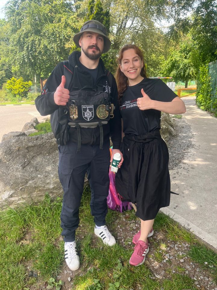 Bohdan and an Atira Ruthenia member in club clothing during the Dublin HEMA visit